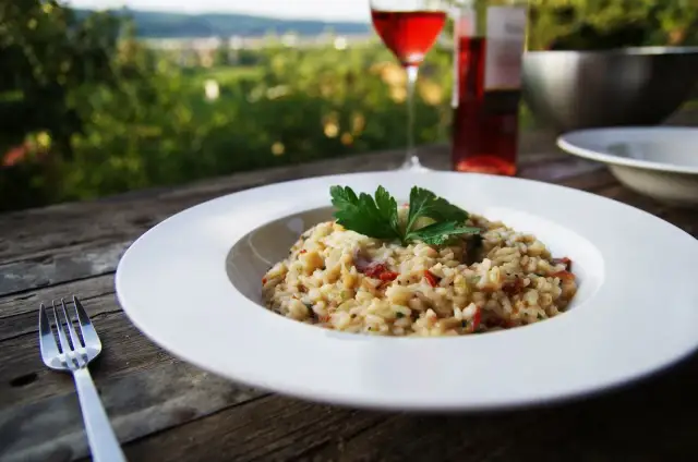Co zamiast wina do risotto? Smakowite alternatywy, które zaskoczą