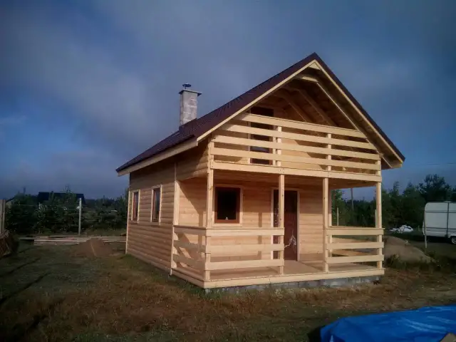 Gdzie kupić drewno na dom szkieletowy - najlepsze oferty i certyfikaty