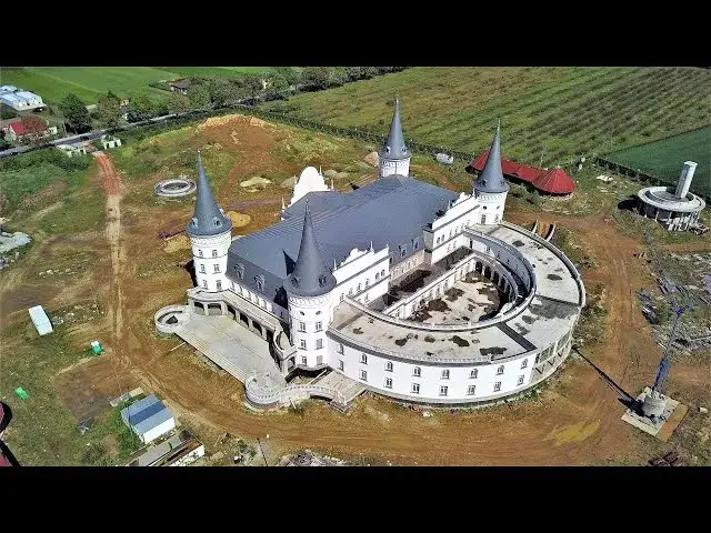 Hotel Cztery Wieże Katarzynin: Kiedy otwarcie? Poznaj aktualne fakty