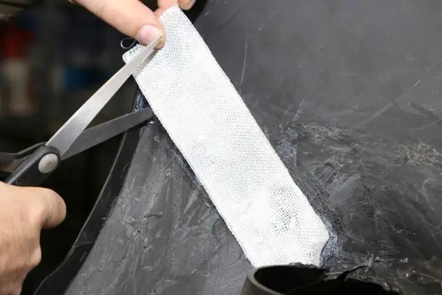 Naprawa zderzaka plastikowego: Czym go skleić i uniknąć problemów?