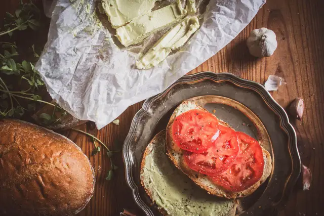 Jak zrobić masło roślinne w prosty sposób i cieszyć się zdrowiem