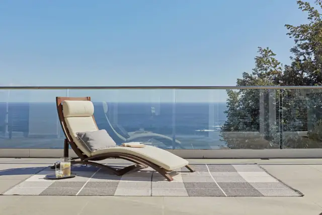 Jaki chodnik na balkon? Wybierz najlepszy materiał i styl dla siebie