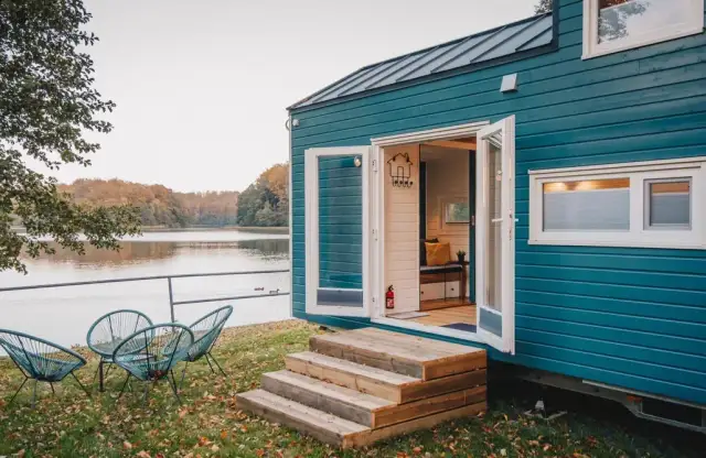 Ile za nocleg nad morzem? Ceny i najlepsze oferty w Polsce