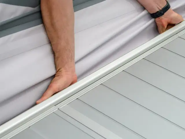 Jak zrobić podłogę do pontonu - proste sposoby na trwałe rozwiązania