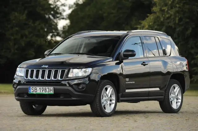 Ile pali jeep compass 2.4 benzyna? Sprawdź szokujące zużycie!