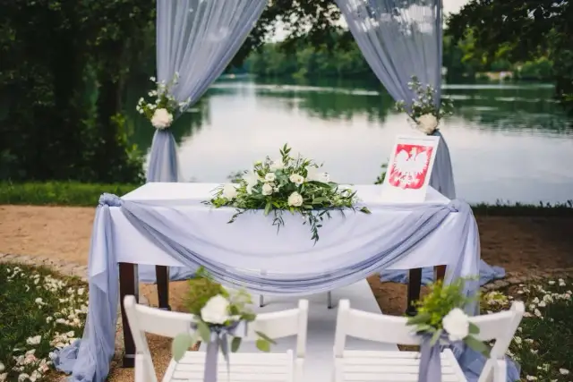 Jak zorganizować ślub cywilny w plenerze bez zbędnych formalności