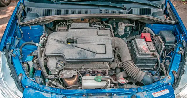 Jak umyć silnik diesla bez ryzyka uszkodzeń i błędów?