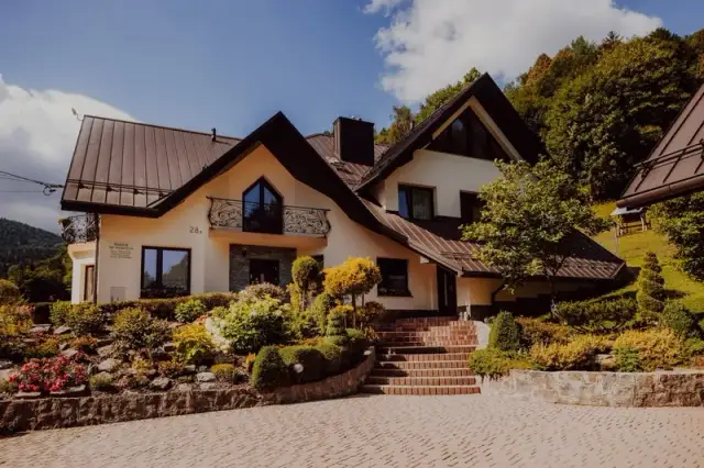 Noclegi w Polsce: Od Booking po Slowhop znajdź swój ideał