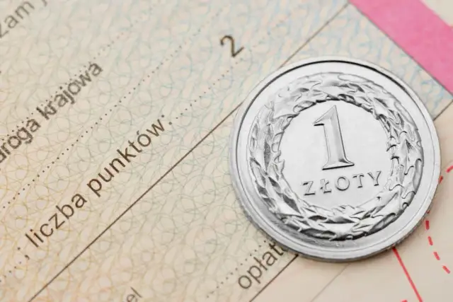 Ile punktów karnych za pasy? Sprawdź, zanim stracisz prawo jazdy