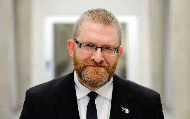 Grzegorz Braun: Gdzie mieszka? Rzeszów, Warszawa i prywatność posła