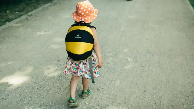 Jak wybrać idealną kurtkę parkę dla chłopca 80? Poradnik dla rodziców.