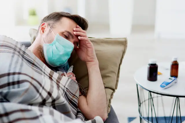 Kiedy e-ZLA pojawi się w ZUS? Terminy i co zrobić.