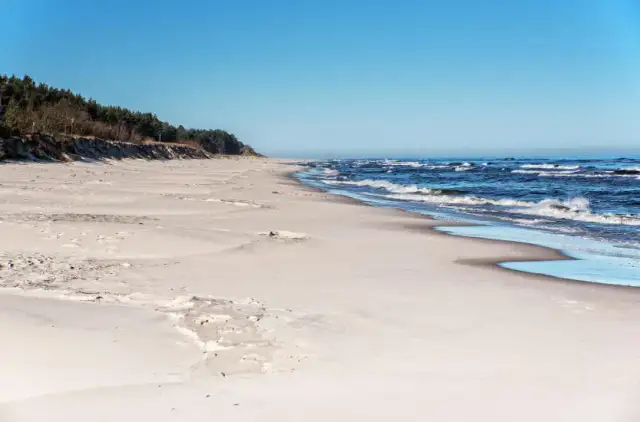 Karwia gdzie leży? Odkryj ukryte skarby tej nadmorskiej wsi