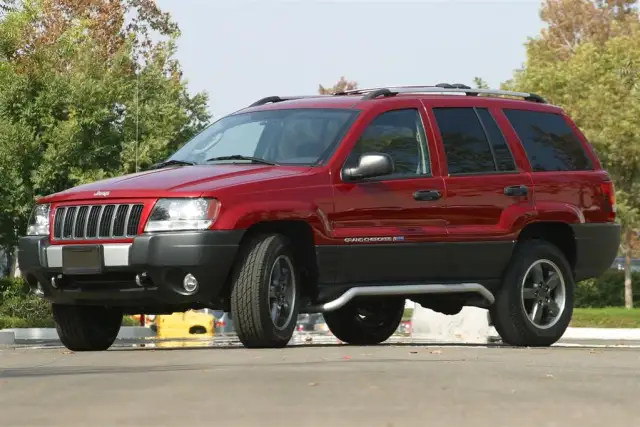 Ile waży jeep grand cherokee? Zaskakujące różnice w wagach modeli