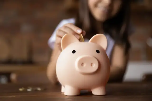 Zasiłek szkolny komu przysługuje – sprawdź, czy możesz go otrzymać