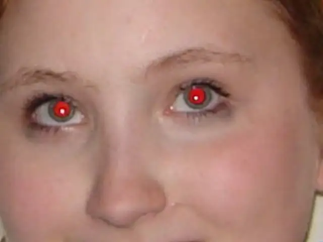 Jak zrobić czerwone oczy na zdjęciu - jak uzyskać profesjonalny efekt?