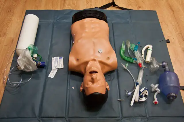 Szkolenie z pierwszej pomocy dla nauczycieli: co ile lat?