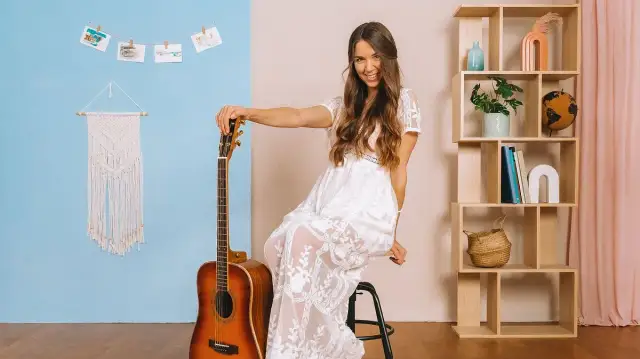 Jak zagrać swoją pierwszą piosenkę na gitarze? Poradnik dla początkujących