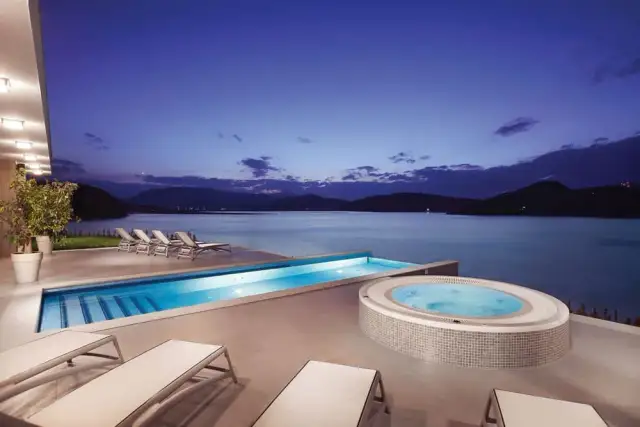 Najlepsze hotele nad jeziorem w Małopolsce – relaks i piękne widoki