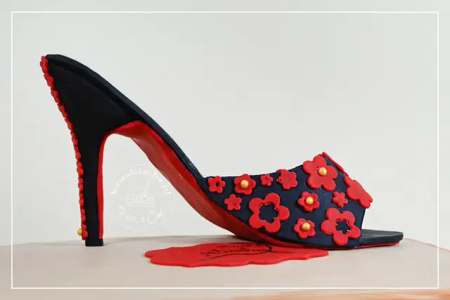 Jak zrobić szpilki z masy cukrowej - proste kroki i cenne wskazówki