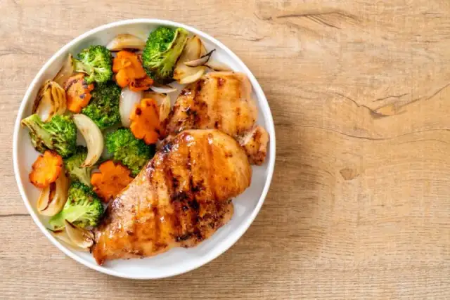 Sycące obiady na redukcji - zdrowe przepisy na każdą okazję