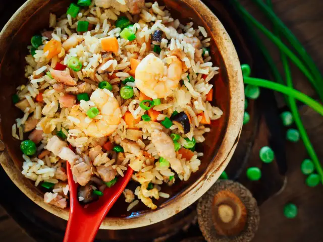 Perfekcyjny ryż smażony jak u Chińczyka? Odkryj sekrety!