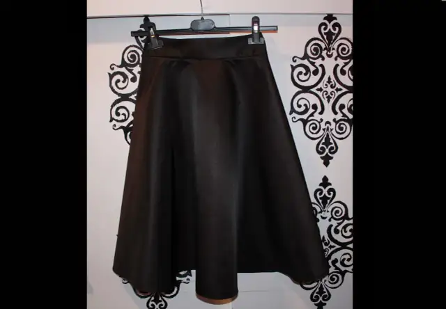 Szycie spódnicy trapezowej: Twój prosty przewodnik krok po kroku