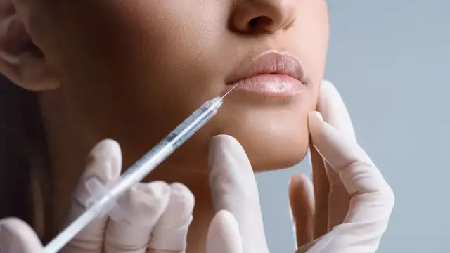Ile kosztuje botox ust? Sprawdź ceny i czynniki wpływające na koszt