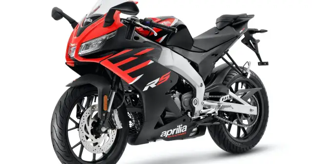 Motocykl na kategorię B - Czy sama pojemność 125 cm3 wystarczy?