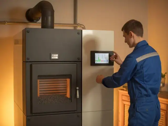 Jak ustawić sterownik pieca na ekogroszek, aby uniknąć strat ciepła