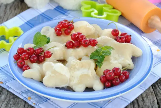 Co na obiad dla 10 miesięcznego dziecka? Zdrowe przepisy i porady