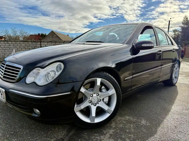 Mercedes C klasa W203 - poznaj najważniejsze cechy i problemy