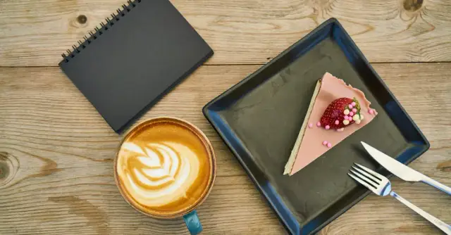 Dlaczego ciasto z adwokatem to słodki przepis na deser, który pokochasz?