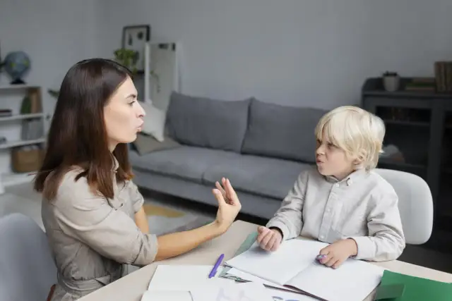 Surdopedagogika. Czy warto zostać specjalistą w tej dziedzinie?