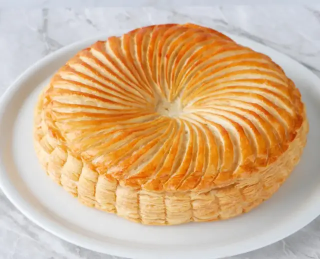Ingrédients essentiels pour une galette des rois parfaite et savoureuse