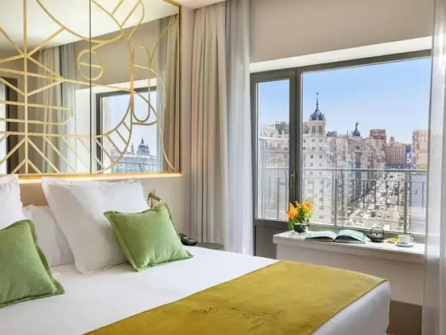 Tu Hotel en el Centro de Madrid: ¿Cómo Reservar sin Sorpresas?