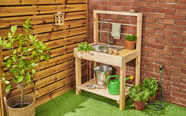 Zlew na działce: Proste DIY, by mieć wodę i spokój z ROD!