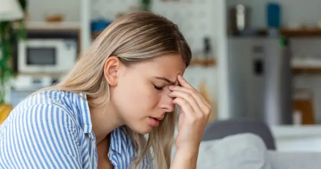 Podwyższony poziom wapnia: przyczyny, objawy i leczenie. Sprawdź!