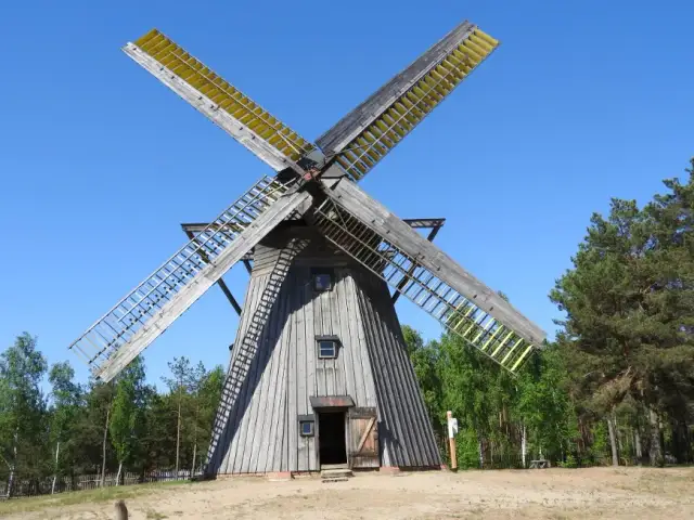 Skansen Wdzydze: Fascynująca historia, atrakcje i praktyczne informacje