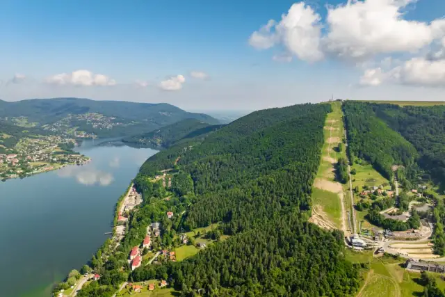 Jak dojechać na Górę Żar - sprawdź wszystkie opcje transportu