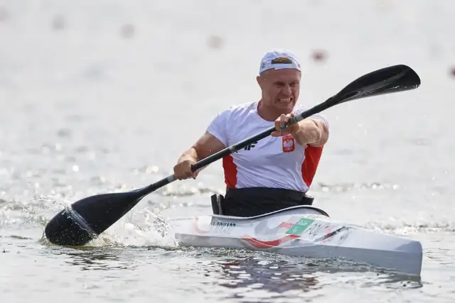 Mistrz Polski w kajakarstwie: Zaskakujące wyniki i triumfy zawodników