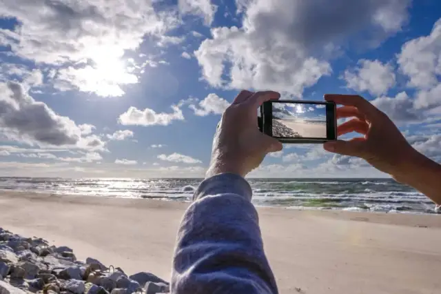 Lepsze zdjęcia telefonem: Proste triki i ustawienia dla lepszych fotek