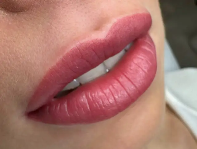 Białystok: Makijaż permanentny. Jak znaleźć IDEALNĄ linergistkę?