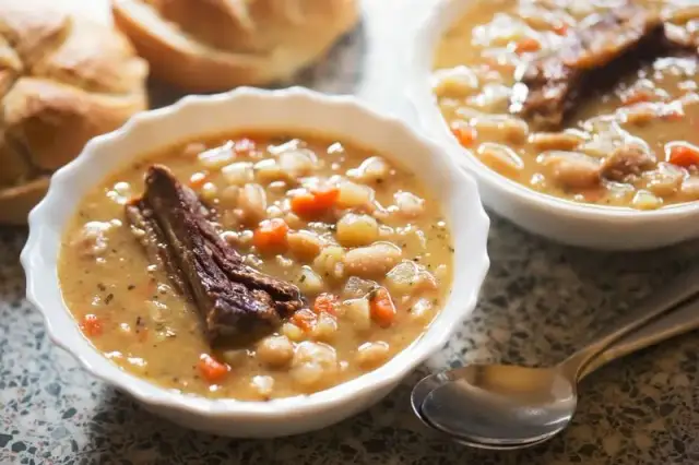 Jak szybko ugotować groch? Sprawdzone metody na skrócenie czasu gotowania