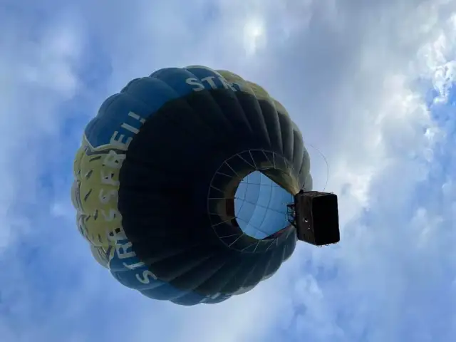 Co pan Kleks włożył do koszyka z balonem? Zaskakująca historia