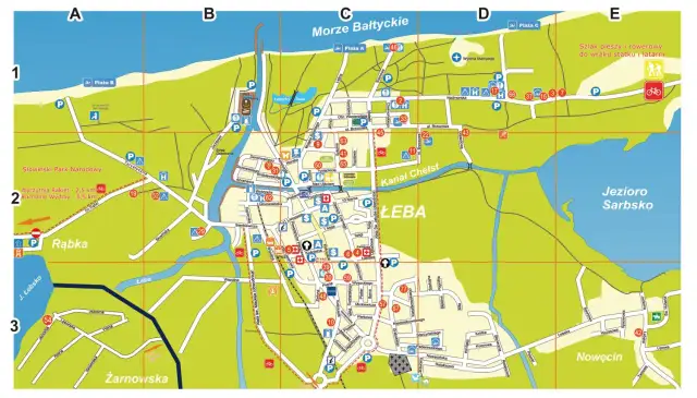 Łeba plan miasta z atrakcjami: plaże, port, jezioro Sarbsko, kanał Chełst, Słowiński Park Narodowy, ruchome wydmy.