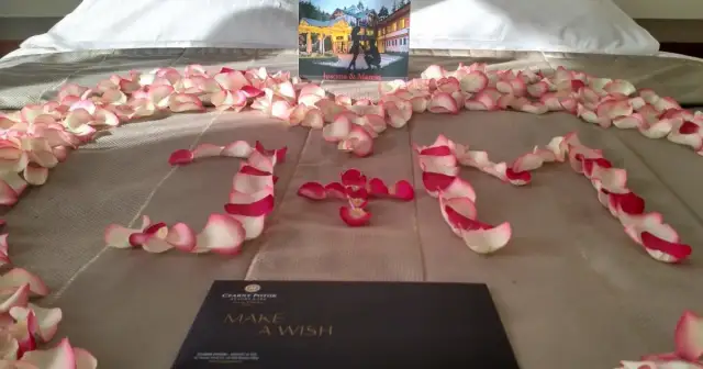 Rocznica ślubu: Jak zaskoczyć żonę? Pomysły na każdą kieszeń