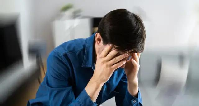 Objawy udaru u młodych ludzi - co powinno Cię zaniepokoić?