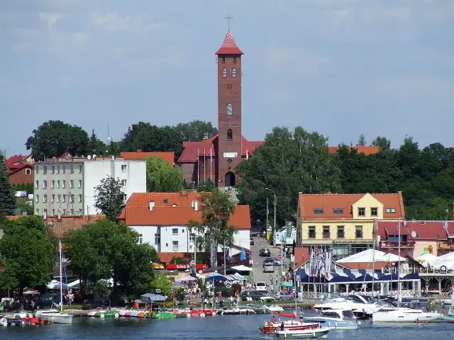 Mikołajki atrakcje na weekend - najlepsze miejsca, które zachwycą rodzinę