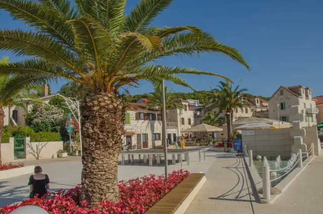 Najlepsze atrakcje w Lokva Rogoznica, które musisz zobaczyć